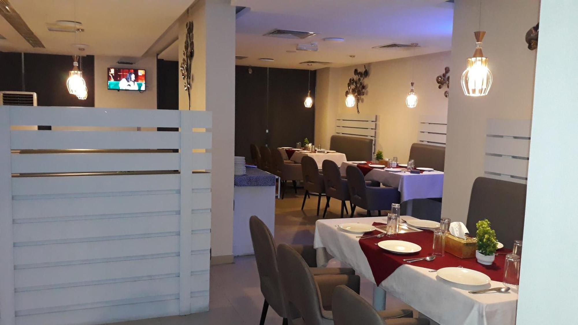 Savoy Grand Hotel Apartments Muscat Exterior foto