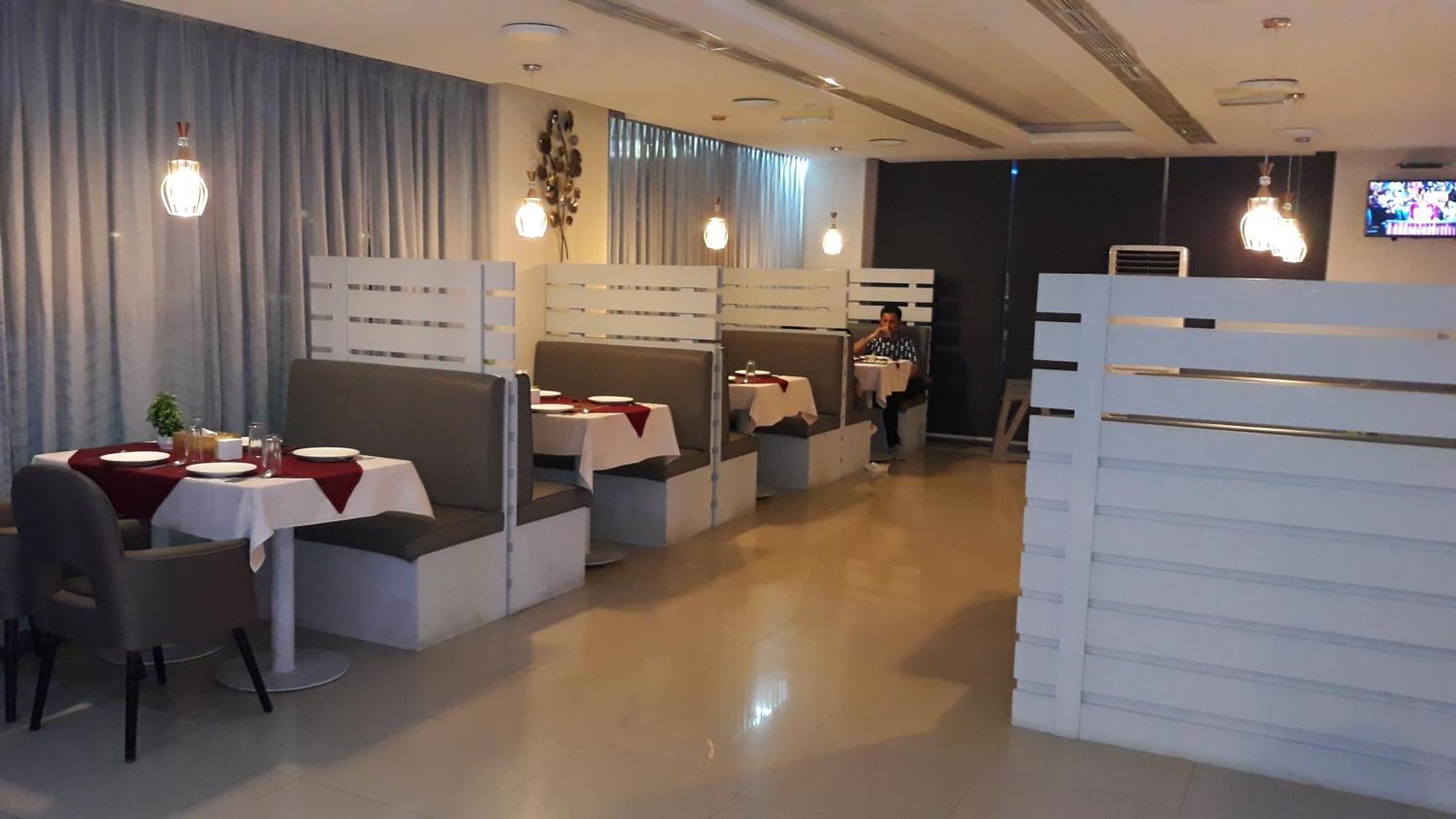 Savoy Grand Hotel Apartments Muscat Exterior foto